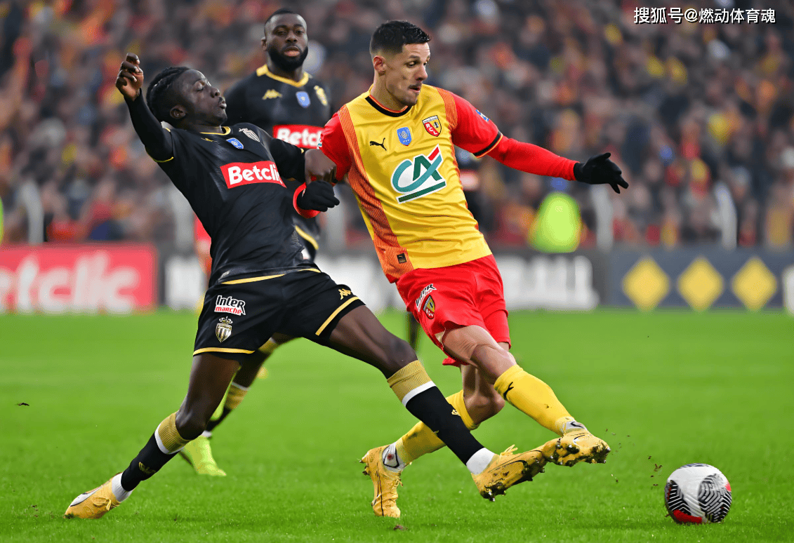 本菲卡发布备战花絮，冲刺阶段造点机会，法甲任务艰巨，高层口径保持一致的简单介绍